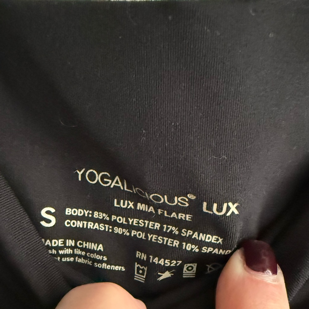 Yogalicious lux black flare legging sz small 
Worn once and in great condition.